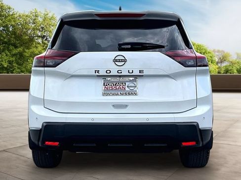 New 2026 Nissan Rogue Dark Armor FWD image 4