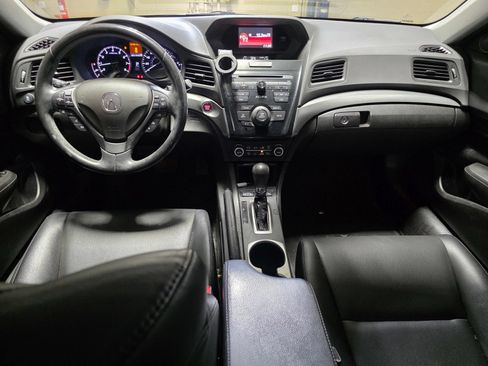 Used 2017 Acura ILX w/ AcuraWatch Plus Package FWD image 14