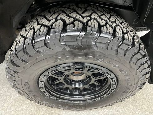 Used 2019 Toyota 4Runner SR5 image 16