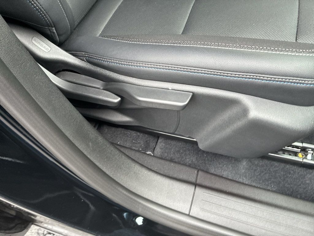 Used 2024 Chevrolet Equinox EV LT FWD image 46