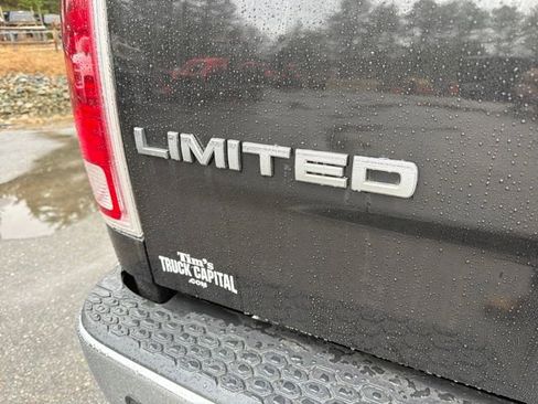 Used 2015 RAM 2500 Limited image 11