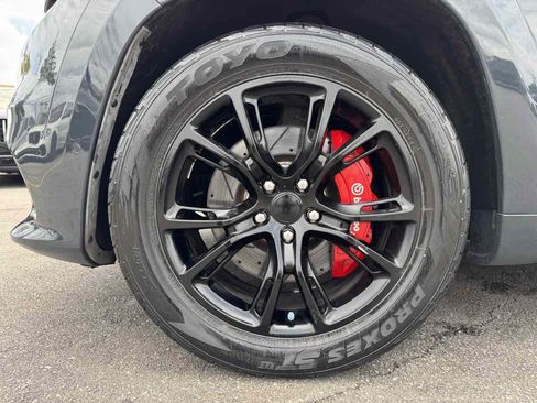 Used 2017 Jeep Grand Cherokee SRT AWD/4WD image 11