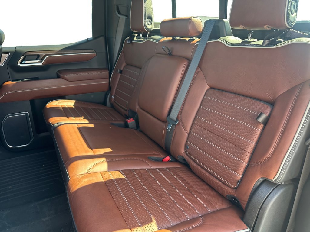 Used 2022 GMC Sierra 1500 Denali Ultimate AWD/4WD image 5