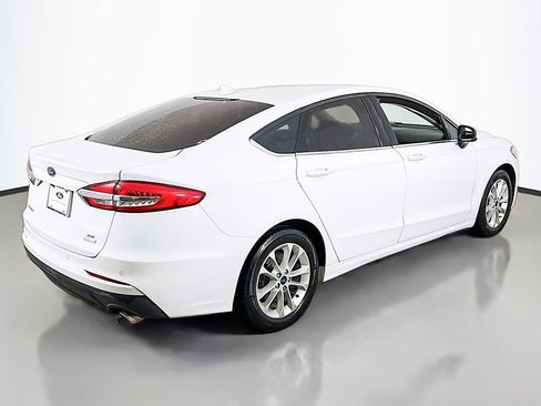 Used 2020 Ford Fusion SE image 7