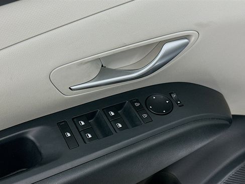Used 2025 Hyundai Tucson SEL image 15