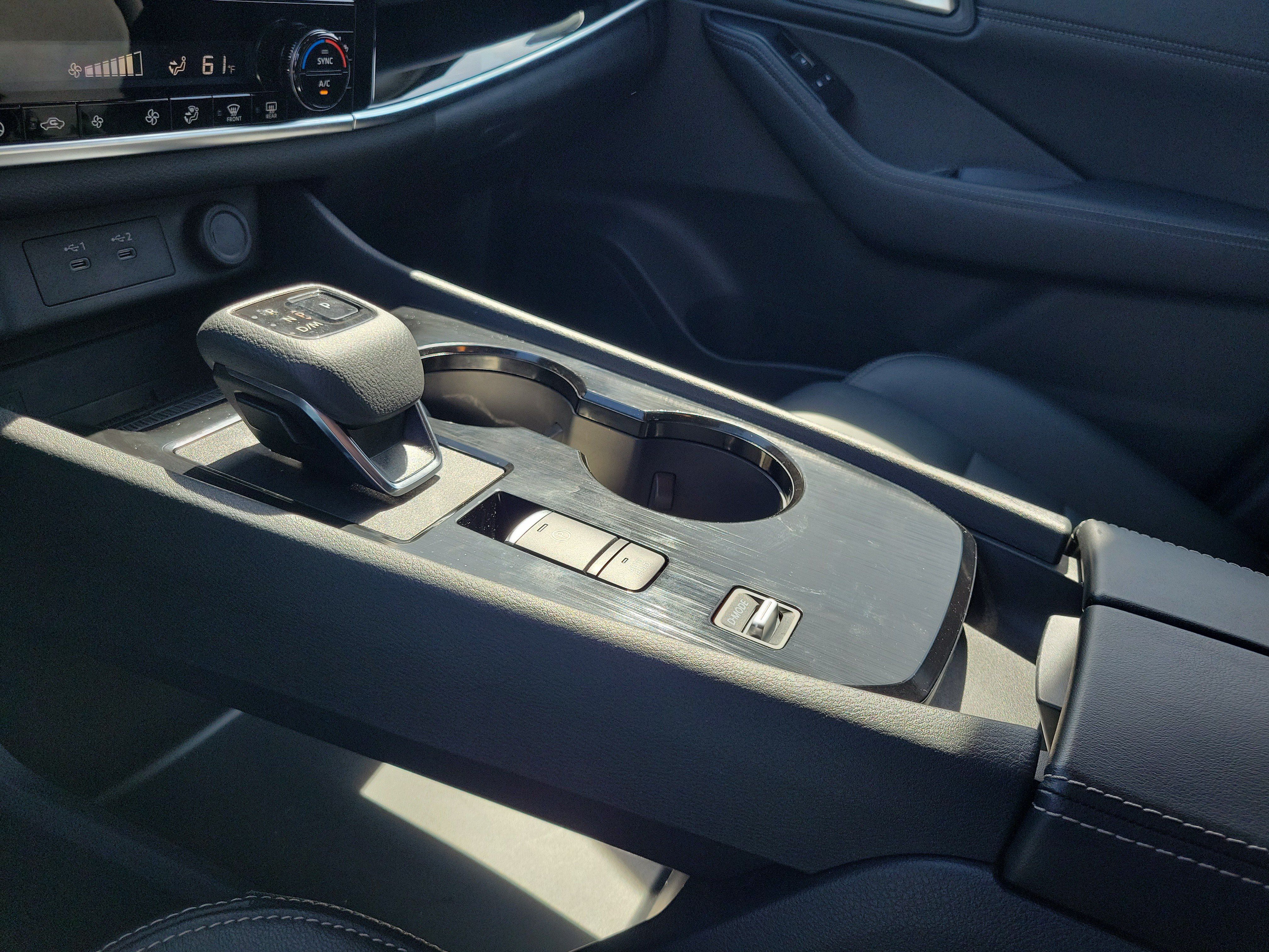 Certified 2025 Nissan Rogue SL FWD image 29
