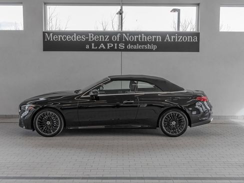 Used 2025 Mercedes-Benz CLE 300 4MATIC Cabriolet image 2