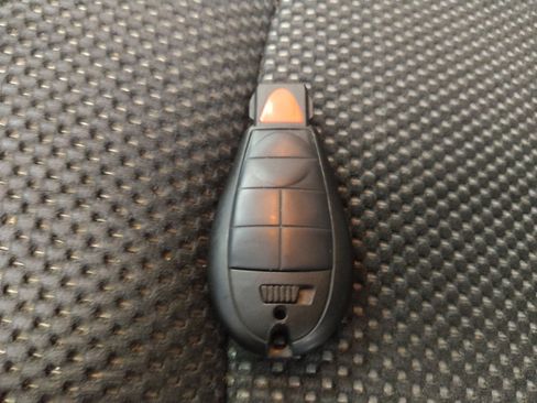 Used 2018 RAM 1500 Lone Star image 32