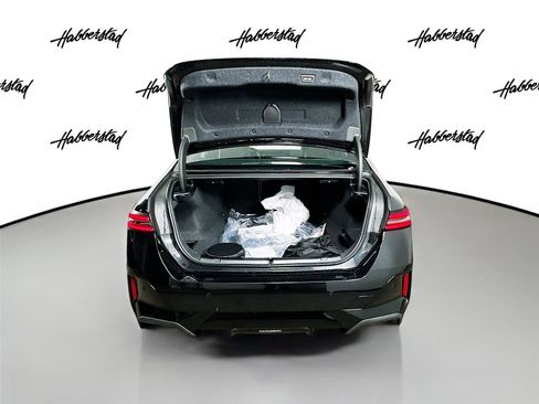 New 2026 BMW 550e xDrive w/ Executive Package image 28