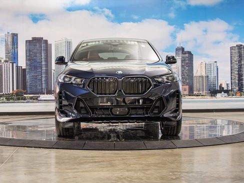 New 2026 BMW X6 xDrive40i w/ Premium Package image 3