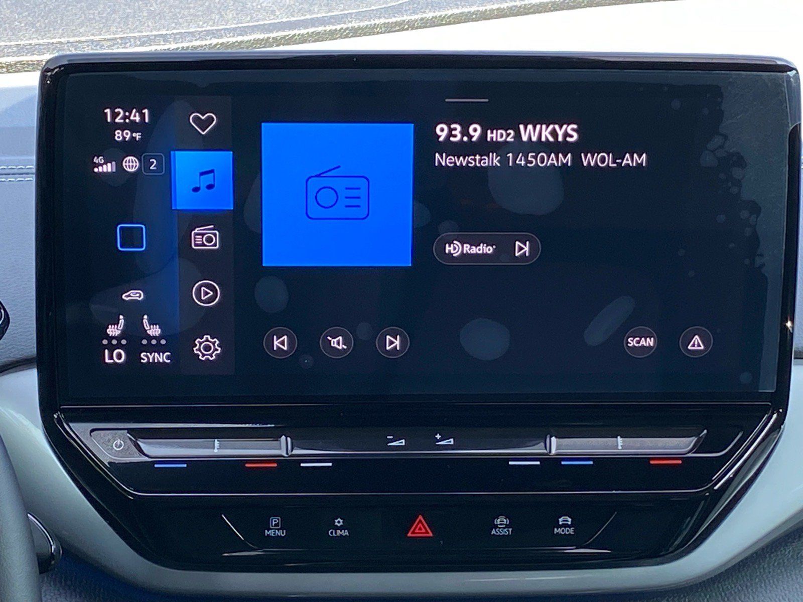 Used 2023 Volkswagen ID.4 Pro S AWD/4WD image 9