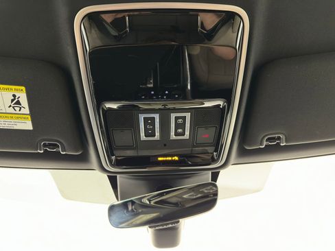 Used 2018 Land Rover Range Rover Sport HSE AWD/4WD image 36