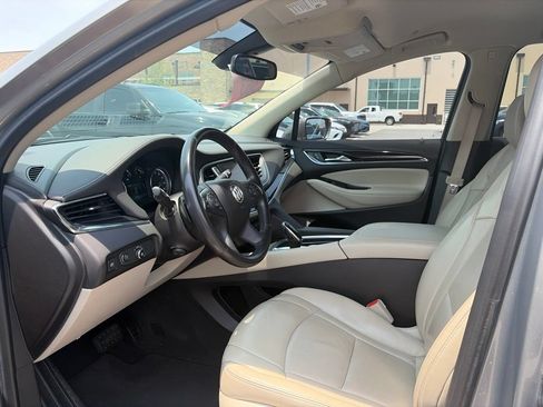 Used 2018 Buick Enclave Premium FWD image 6