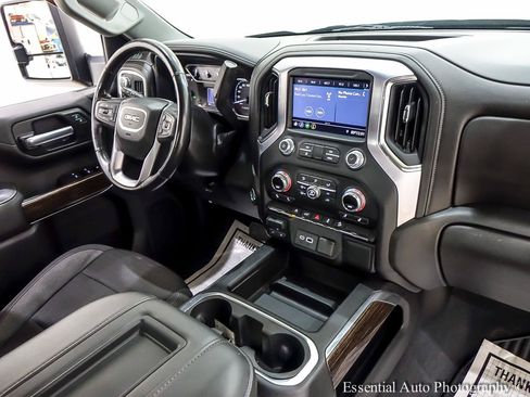 Used 2020 GMC Sierra 1500 Elevation w/ Elevation Value Package AWD/4WD image 32