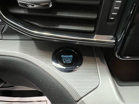 Used 2023 Ford Explorer XLT w/ Equipment Group 202A image 25