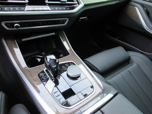 Used 2021 BMW X5 xDrive40i w/ Convenience Package image 18