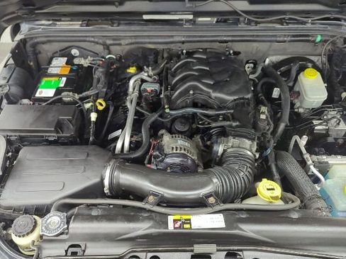 Used 2012 Jeep Wrangler Unlimited Sport AWD/4WD image 23