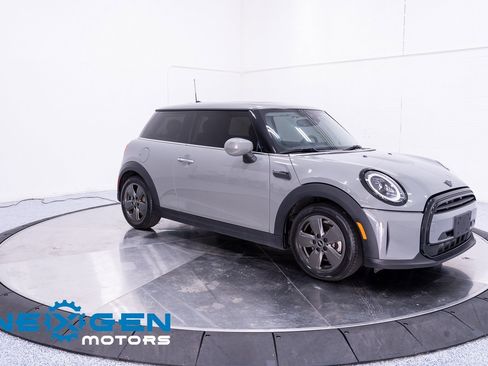 Used 2023 MINI Cooper 2-Door Hardtop image 1