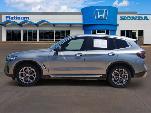 Used 2024 BMW X3 sDrive30i w/ Premium Package RWD image 3