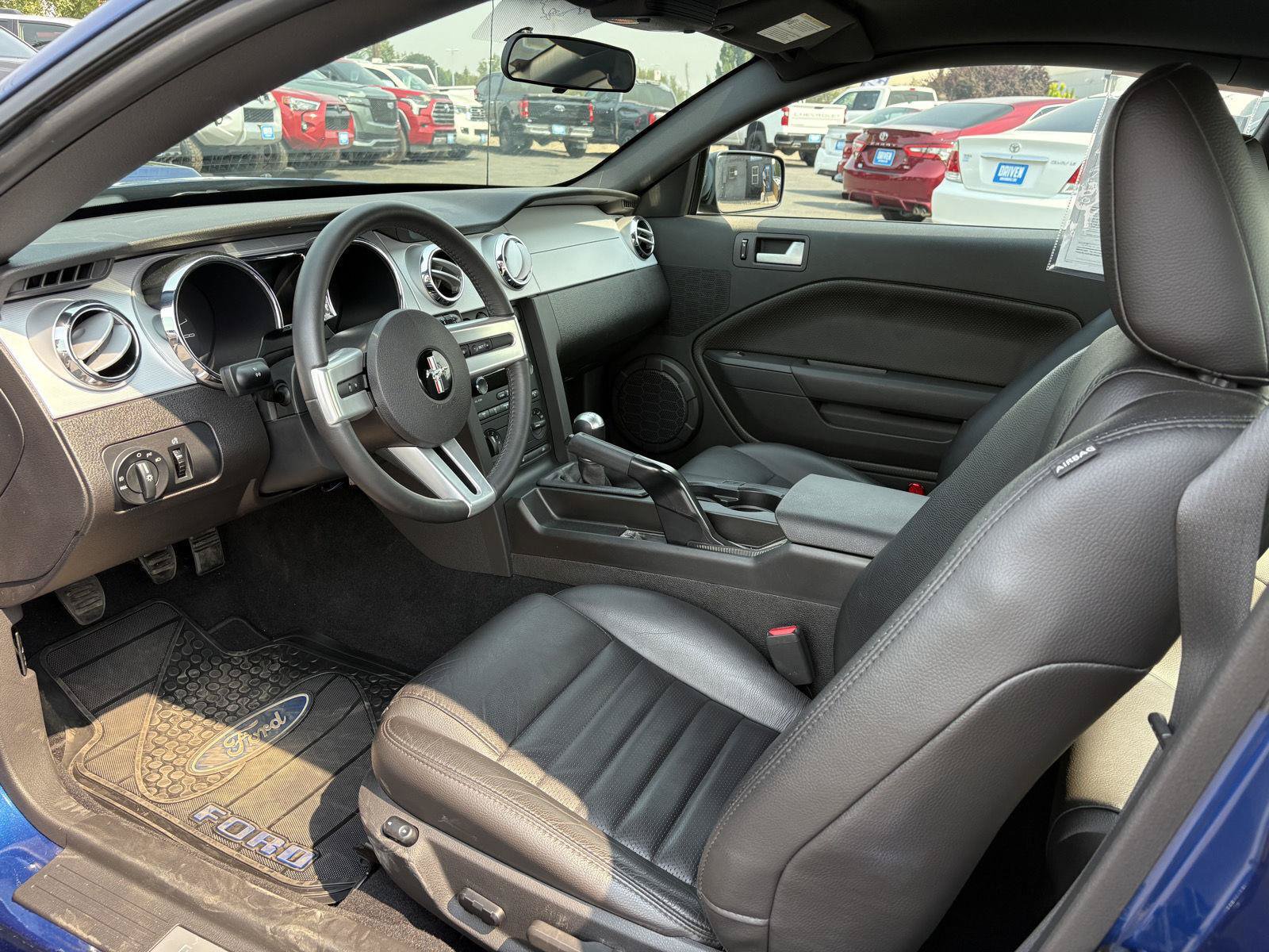 Used 2009 Ford Mustang GT RWD image 7