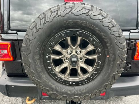 Used 2023 Jeep Wrangler Unlimited Rubicon 392 w/ Trailer Tow Package AWD/4WD image 14
