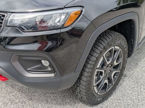 New 2026 Jeep Compass Trailhawk AWD/4WD image 9