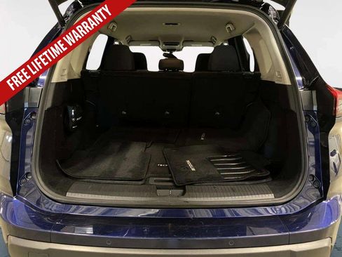 Used 2025 Nissan Rogue SV FWD image 29
