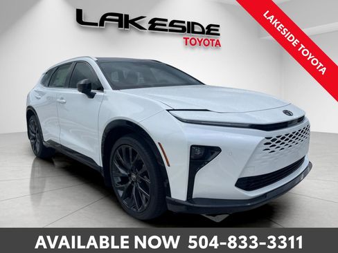 New 2025 Toyota Crown Signia image 8