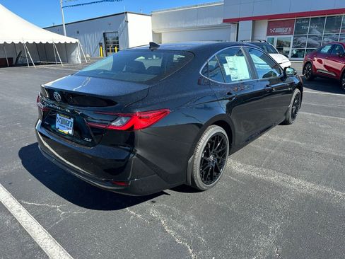 New 2026 Toyota Camry XLE FWD image 5