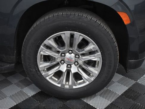 Used 2021 GMC Yukon XL Denali image 7