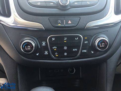 Used 2023 Chevrolet Equinox LT image 27