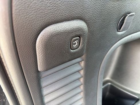 Certified 2021 Jeep Grand Cherokee Laredo X AWD/4WD image 30