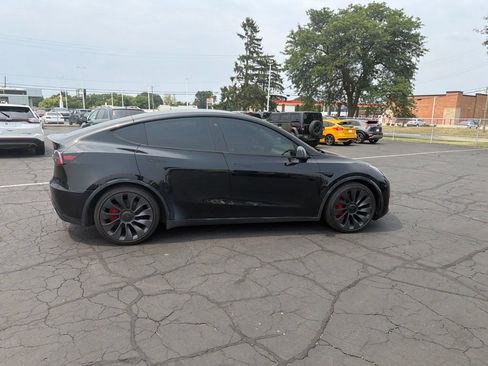 Used 2023 Tesla Model Y Performance AWD/4WD image 5