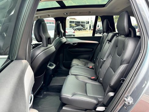 Used 2016 Volvo XC90 T5 Momentum image 17