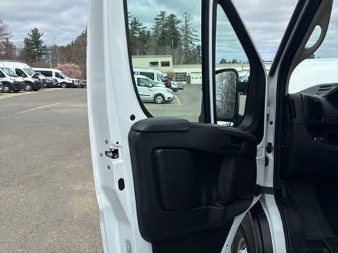Used 2023 RAM ProMaster 3500 w/ Driver Convenience Group FWD image 21