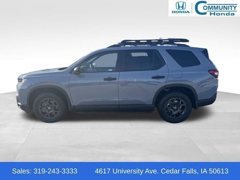 New 2026 Honda Pilot TrailSport image 2