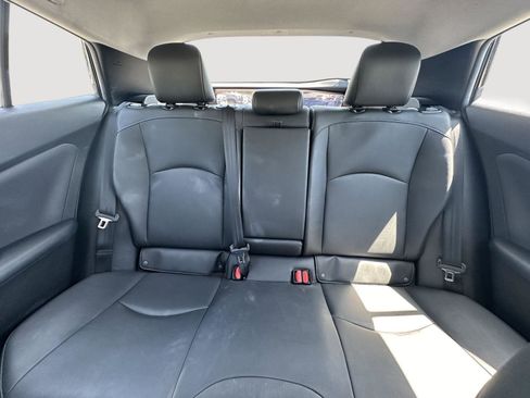 Used 2017 Toyota Prius Three Touring image 12