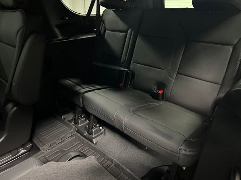 New 2026 GMC Yukon XL Denali w/ Denali Reserve Package image 14