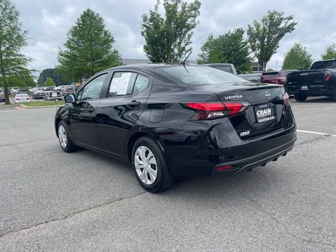 Used 2025 Nissan Versa S FWD image 5