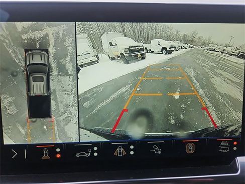 Used 2024 Chevrolet Silverado 1500 LTZ w/ Z71 Off-Road Package image 15