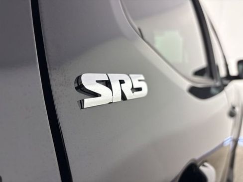 Used 2022 Toyota Tacoma SR5 w/ Technology Package RWD image 17