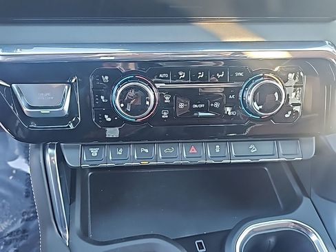 New 2026 GMC Sierra 2500 Denali Ultimate w/ Max Trailering Package image 23