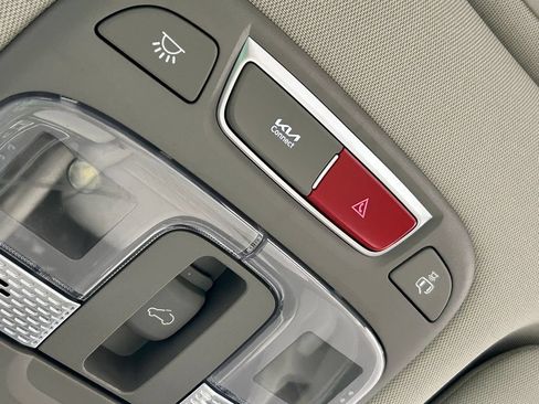 Used 2024 Kia Telluride S w/ S Sunroof Package FWD image 40
