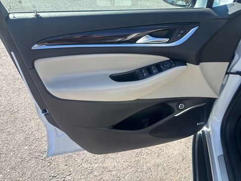 Used 2021 Buick Enclave Essence w/ Sound and Sites Package image 10