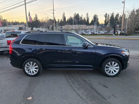 Used 2016 Volvo XC90 T6 Momentum w/ Momentum Plus Package image 10