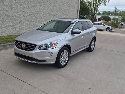 Used 2015 Volvo XC60 T5 Platinum FWD image 2
