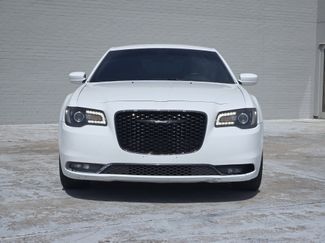 Used 2019 Chrysler 300 S video 2