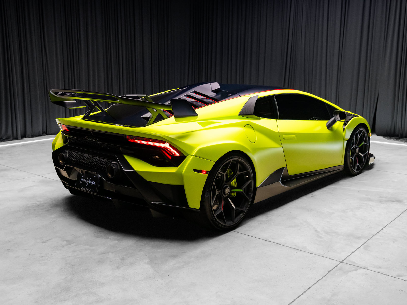 Used 2022 Lamborghini Huracan STO RWD image 54