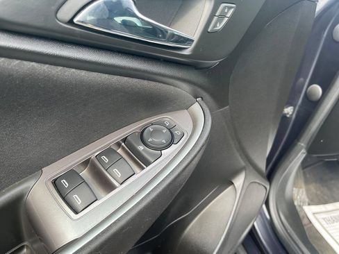 Used 2023 Chevrolet Malibu LS FWD image 13