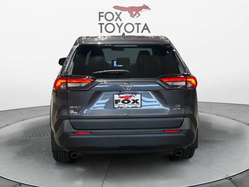 Used 2023 Toyota RAV4 LE AWD/4WD image 5